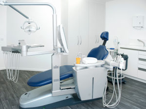 Behandlungszimmer der Praxis Lumodent Dr. Schmidt